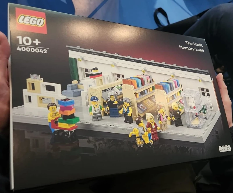 2024 LEGO Inside Tour Set The Vault front of box