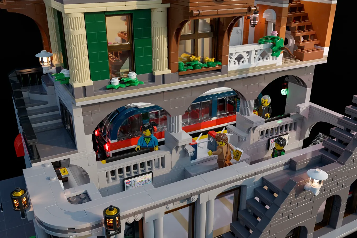 LEGO Ideas Brick Boulevard