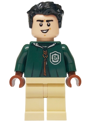 LEGO Marcus Flint - Dark Green Slytherin Quidditch Uniform with Hood, Tan Legs minifigure