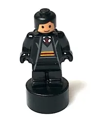 LEGO Gryffindor Student Statuette / Trophy #3, Black Hair minifigure