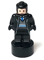 LEGO Ravenclaw Student Statuette / Trophy #1, Black Hair, Light Nougat Face minifigure