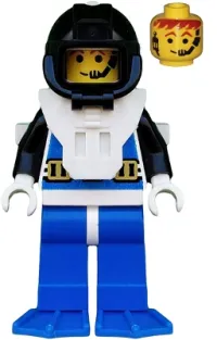 LEGO Aquanaut 3 with Blue Flippers minifigure
