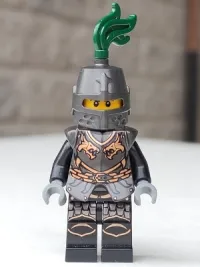 LEGO Kingdoms - Dragon Knight Armor with Chain, Helmet Closed, Scowl minifigure