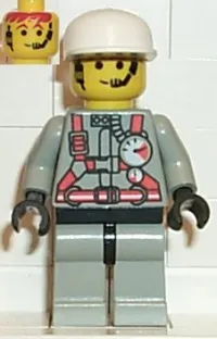 LEGO Fire - City Center 2, Light Gray Legs with Black Hips, White Cap minifigure