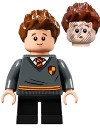 LEGO Seamus Finnigan, Gryffindor Sweater with Crest, Black Short Legs minifigure