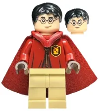 LEGO Harry Potter - Dark Red Gryffindor Quidditch Uniform with Hood and Cape minifigure