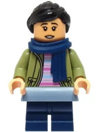LEGO Cho Chang - Olive Green Jacket, Dark Blue Medium Legs minifigure