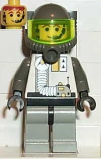 LEGO Exploriens - Helmet with Breathing Apparatus and Hose Torso minifigure