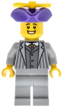 LEGO Vintage Car Show Driver - Tricorne Propeller Hat minifigure