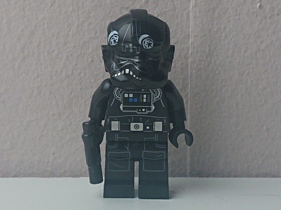LEGO Imperial TIE Fighter Pilot minifigure misprint