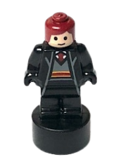 LEGO Gryffindor Student Statuette / Trophy #2, Dark Red Hair minifigure