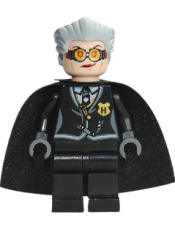 LEGO Madame Hooch, Light Nougat Head minifigure