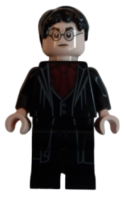 LEGO Harry Potter, Dark Red Shirt and Tie, Black Robe minifigure