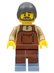 LEGO Barista - Reddish Brown Apron, Beanie Hat minifigure