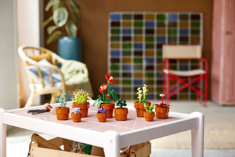 LEGO 10329 Tiny Plants set