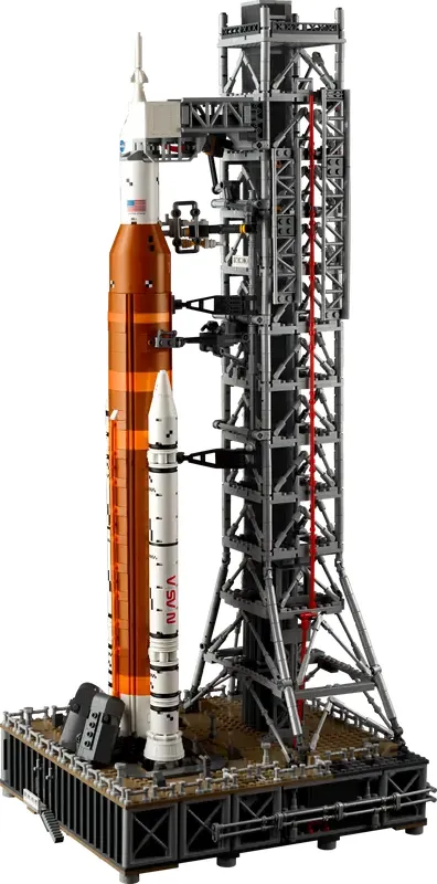 LEGO NASA Artemis Space Launch System set