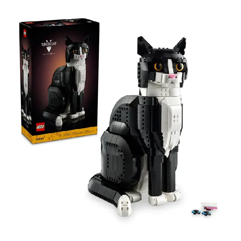 LEGO Ideas Tuxedo Cat 21349 set and front of box