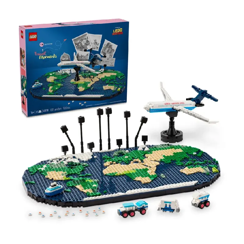 LEGO Family Travel Moments set and front of box