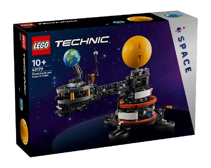 LEGO Planet Earth and Moon in Orbit set