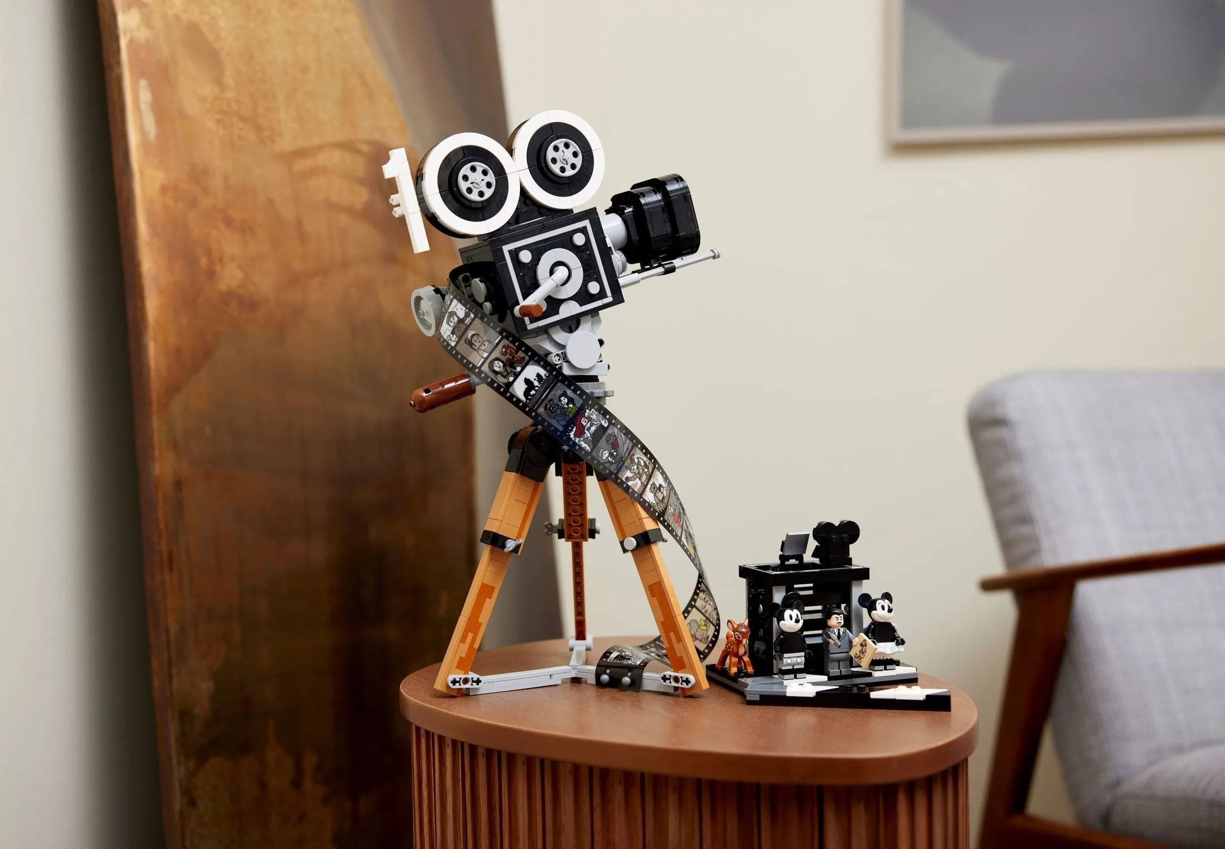 LEGO Walt Disney Tribute Camera set