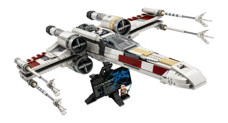 LEGO UCS X-wing Starfighter set