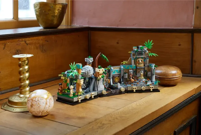 LEGO Indiana Jones Temple of the Golden Idol set