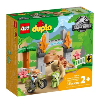 LEGO T. rex and Triceratops Dinosaur Breakout set