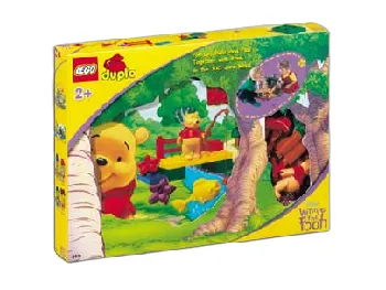LEGO Build and Play in the Pop-Up 100 Acre Wood set