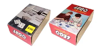 LEGO 2 x 2 Plates - Green (cardboard box version) set