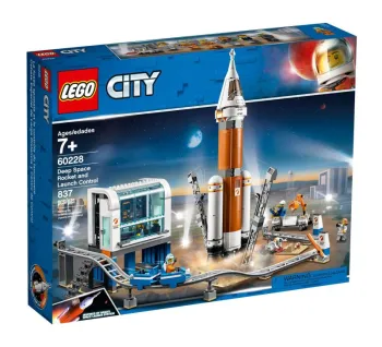 LEGO Deep Space Rocket and Launch Control set