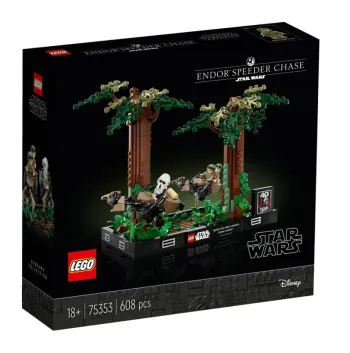 LEGO Endor Speeder Chase Diorama set