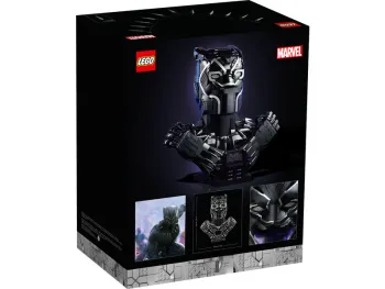 Back of LEGO Black Panther set box