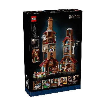 Back of LEGO The Burrow - Collectors' Edition set box