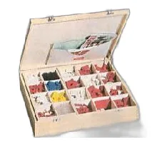 LEGO Wooden Storage Box Large (Double Latch) with Contents, with Lattice set