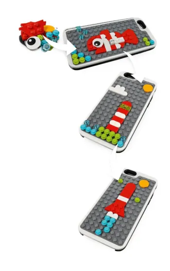 LEGO Phone Cover with Studs set box