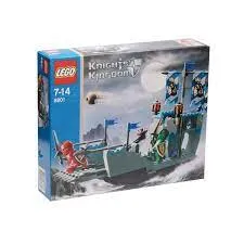LEGO Knights' Attack Barge set