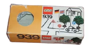 LEGO Flags, Trees and Road Signs set