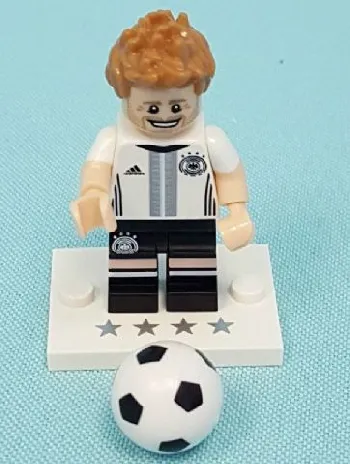 LEGO Benedikt Höwedes, Deutscher Fussball-Bund / DFB (Complete Set with Stand and Accessories) set